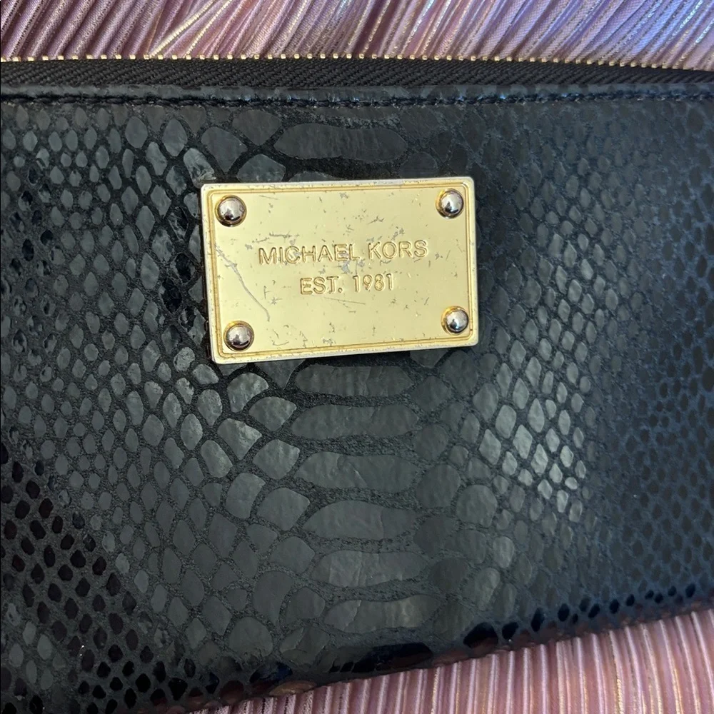 Michael Kors Jet Set Travel continental embossed leather wallet black